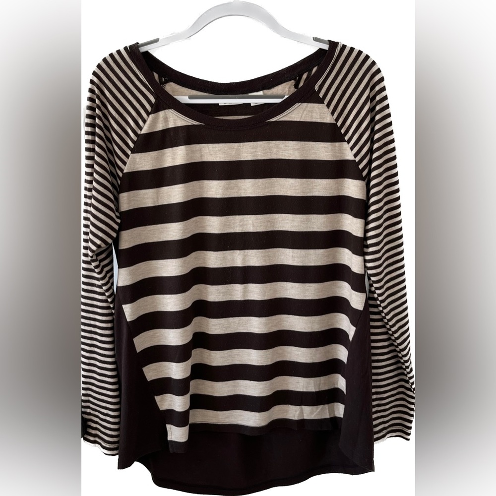 Women’s CATO Long Sleeve Shirt. Size L. Color Brown and Tan.